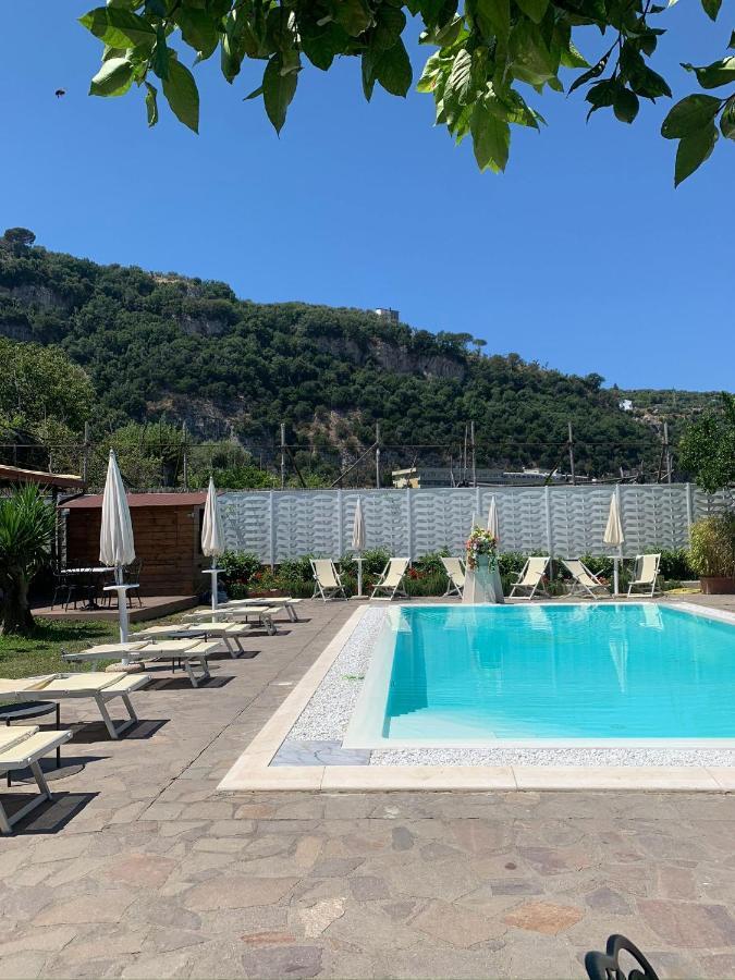 Casa Sorrento, Immerso Nel Verde A Pochi Passi Dal Centro מראה חיצוני תמונה