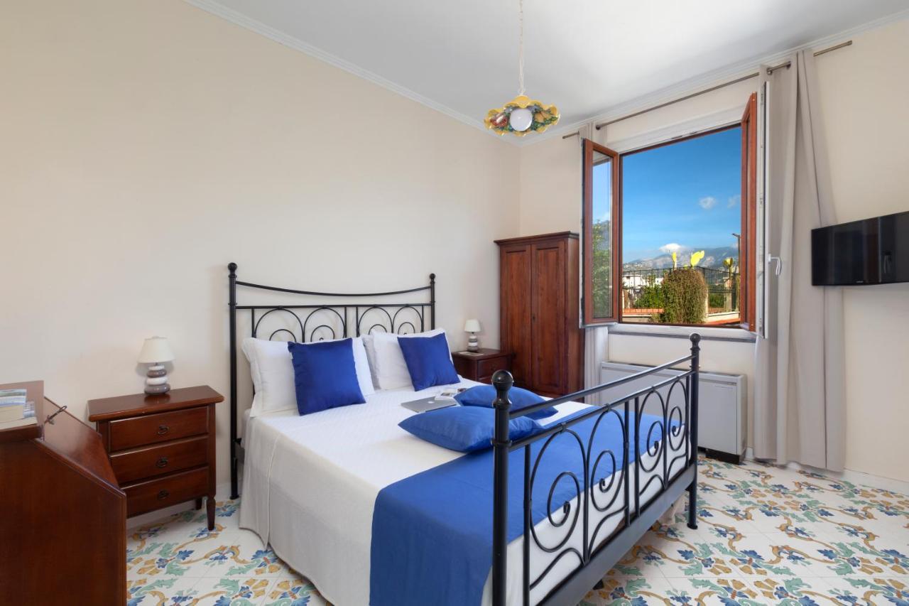 Casa Sorrento, Immerso Nel Verde A Pochi Passi Dal Centro מראה חיצוני תמונה